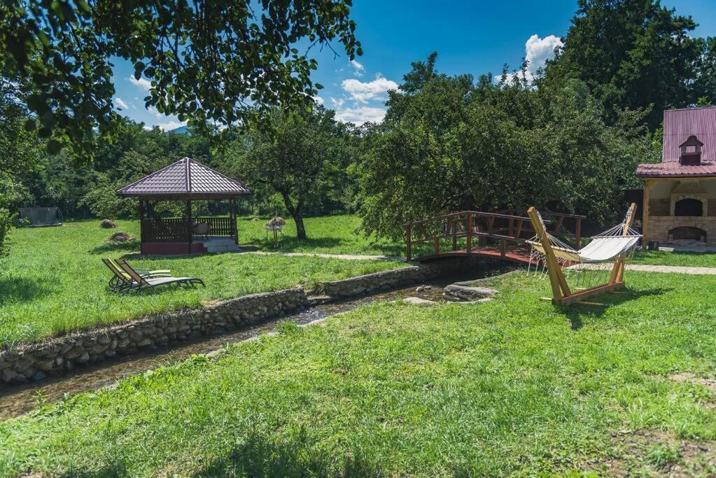 Dejani Horace Guesthouse Pool & Hot Tub & Bikes & River מראה חיצוני תמונה