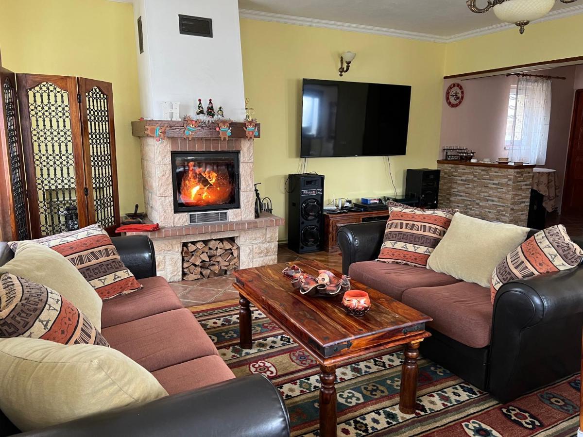 Dejani Horace Guesthouse Pool & Hot Tub & Bikes & River מראה חיצוני תמונה